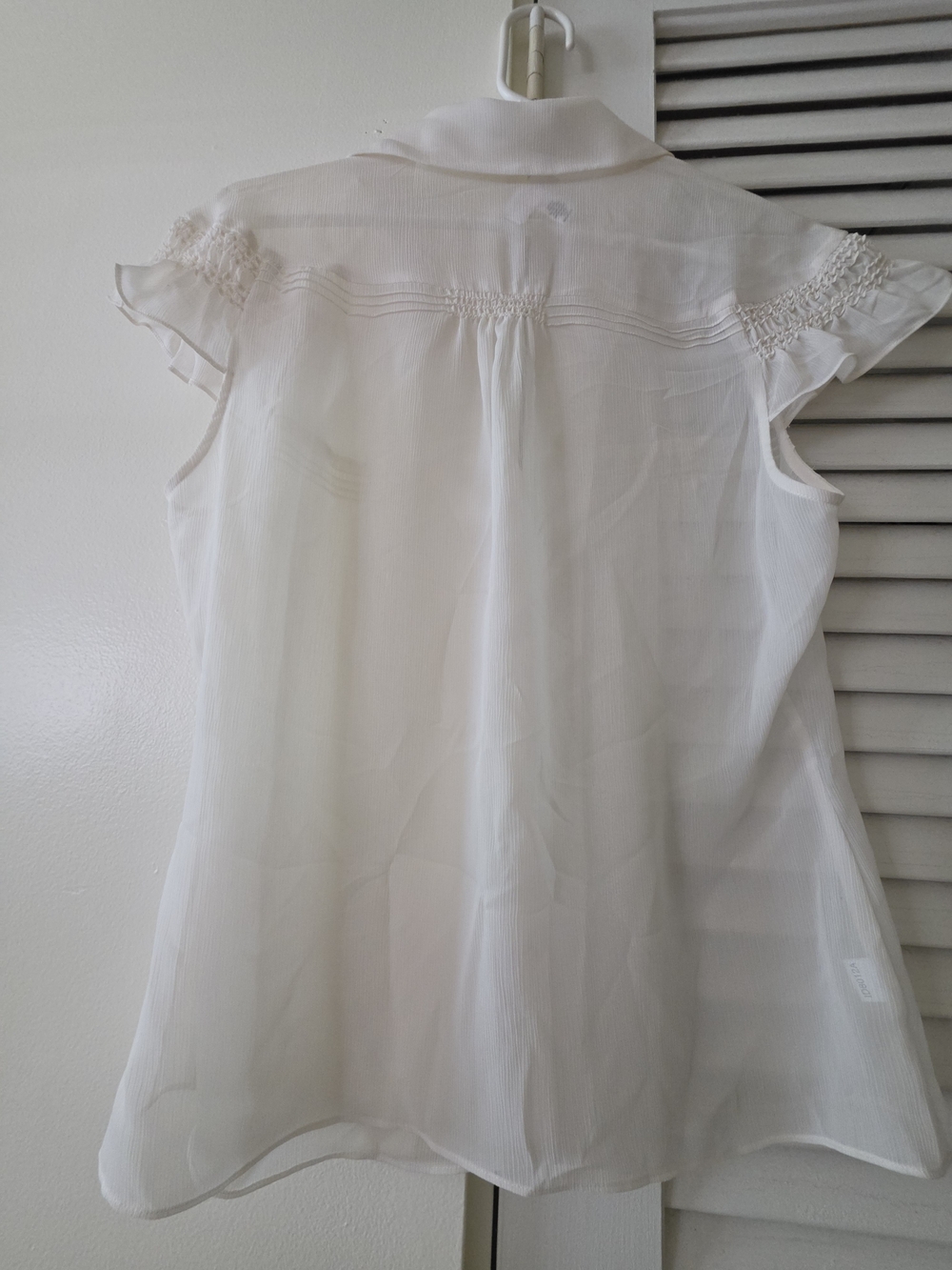 Loft Women's Sleeveless Ruffle Button-Front Blouse - Picture 2 of 4
